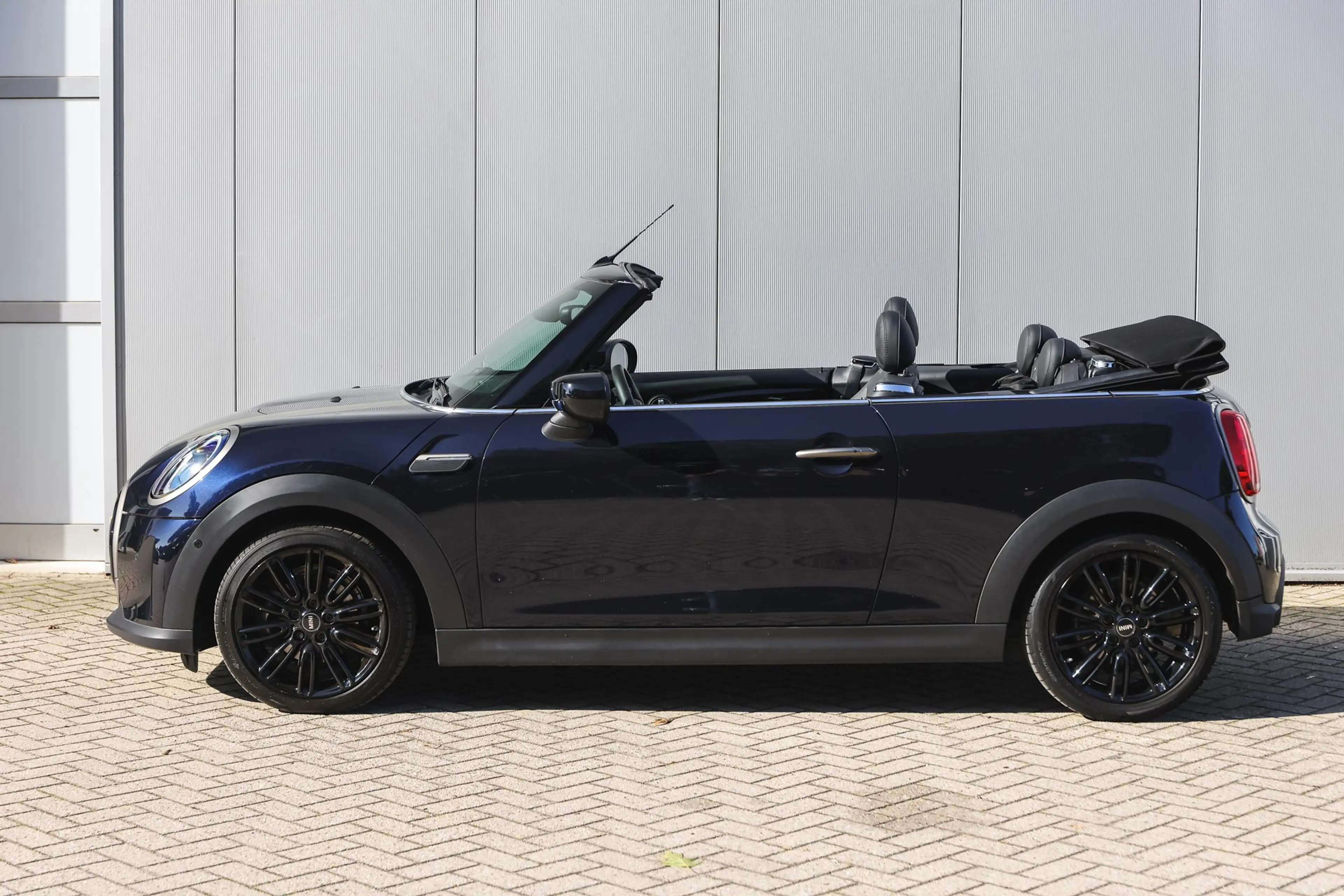 MINI Cooper Cabrio Automaat / Sportstoelen / Comfort Access / Achteru — photo 7