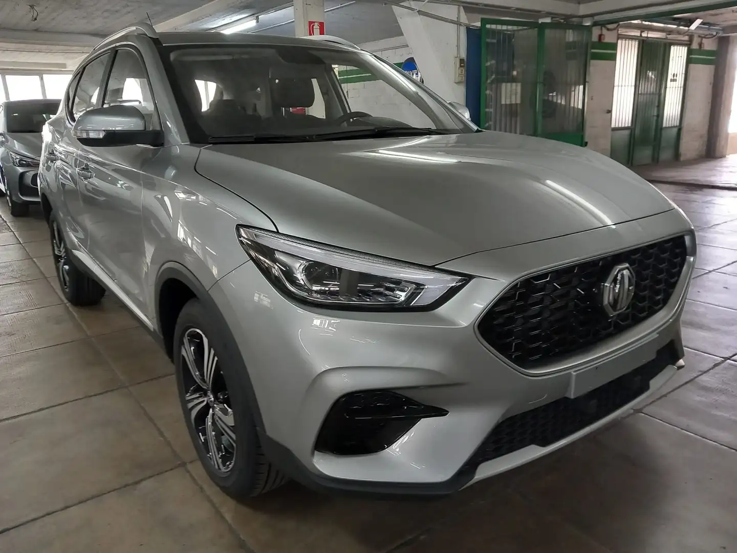MG ZS 1.5L MT 2WD COM LHD Grigio - 1