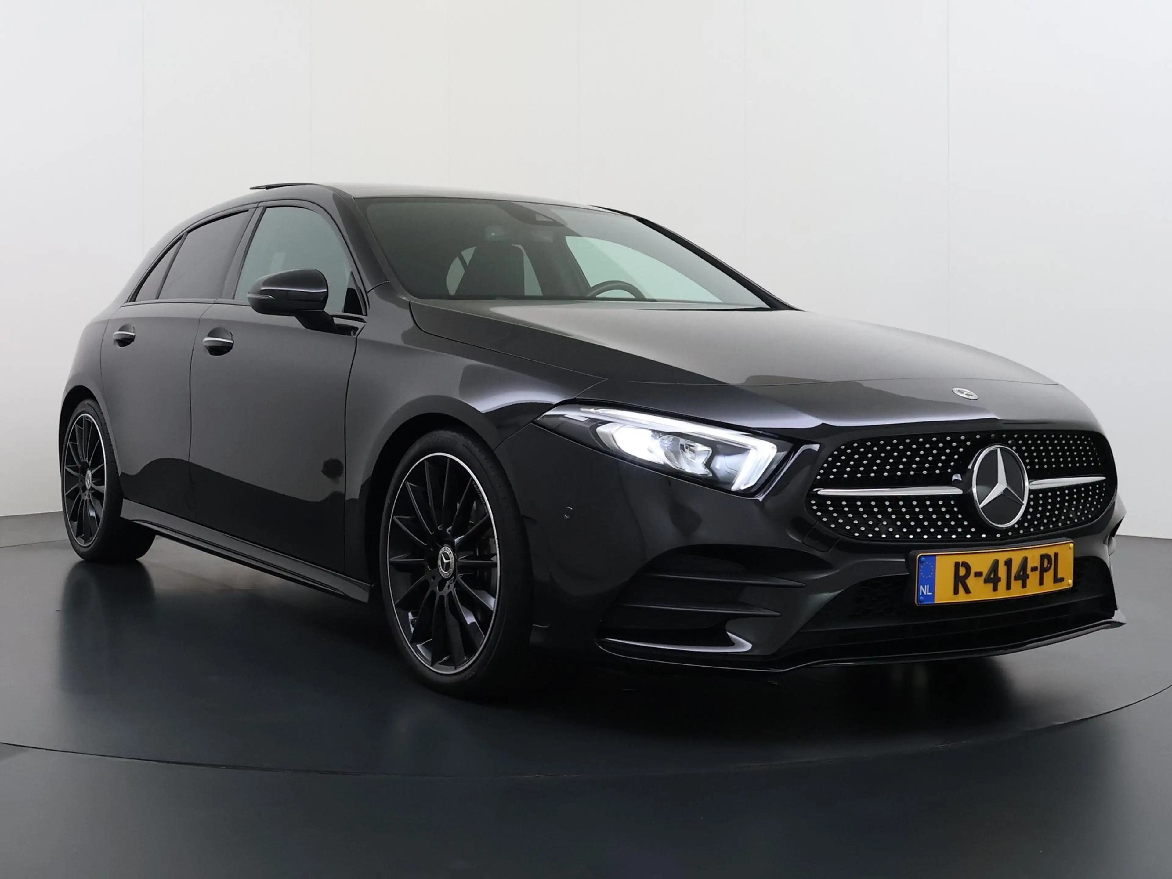 Mercedes-Benz A 180 Premium | Pano | Keyless | Sfeerverlichting — photo 7