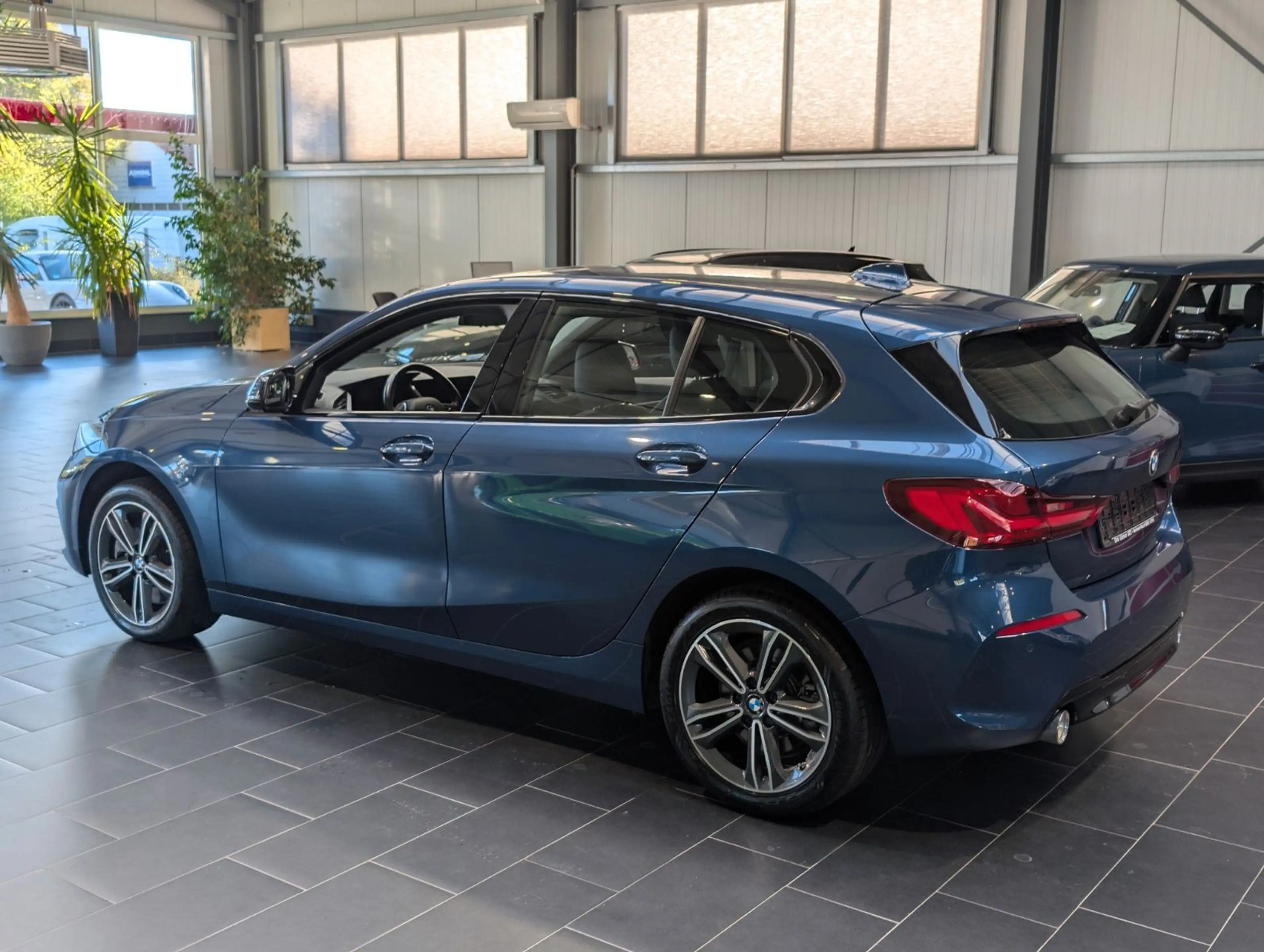 BMW 120 i Aut. Sport Line 1.Hand — photo 2