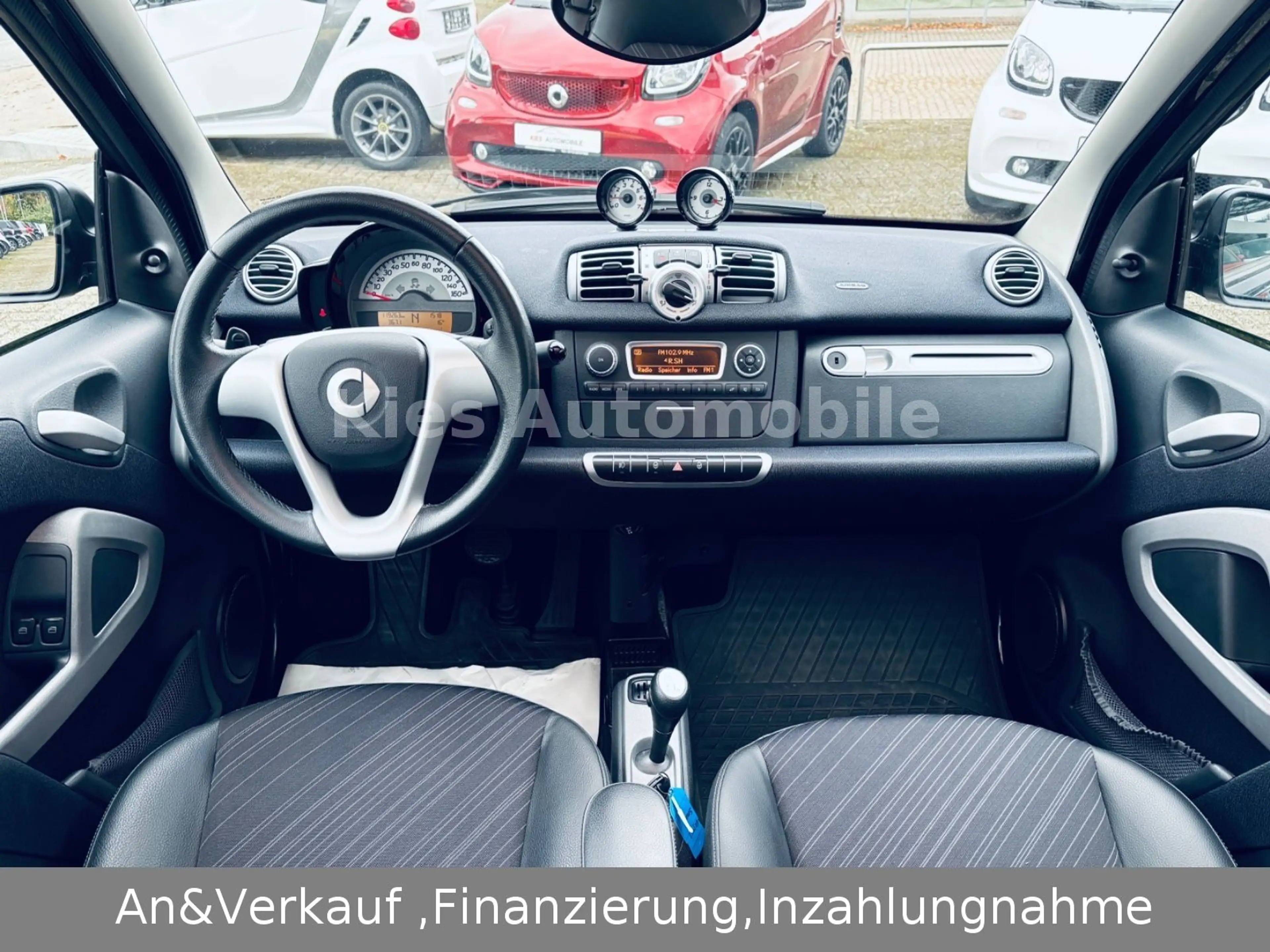 smart forTwo Pulse AUTOM/SERVO/PANO/KLIMA/TEILLEDER/ — photo 7