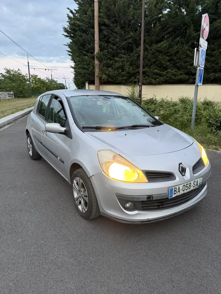 Renault Clio 1.4 16V 100 Confort Pack Clim Expression
