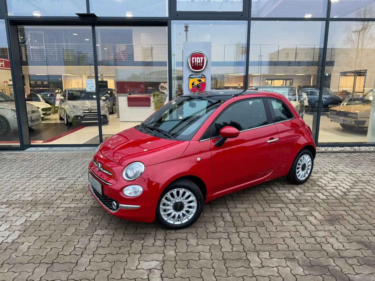 Fiat 500 1.0 Hybrid Dolcevita MY24 Rot - 1