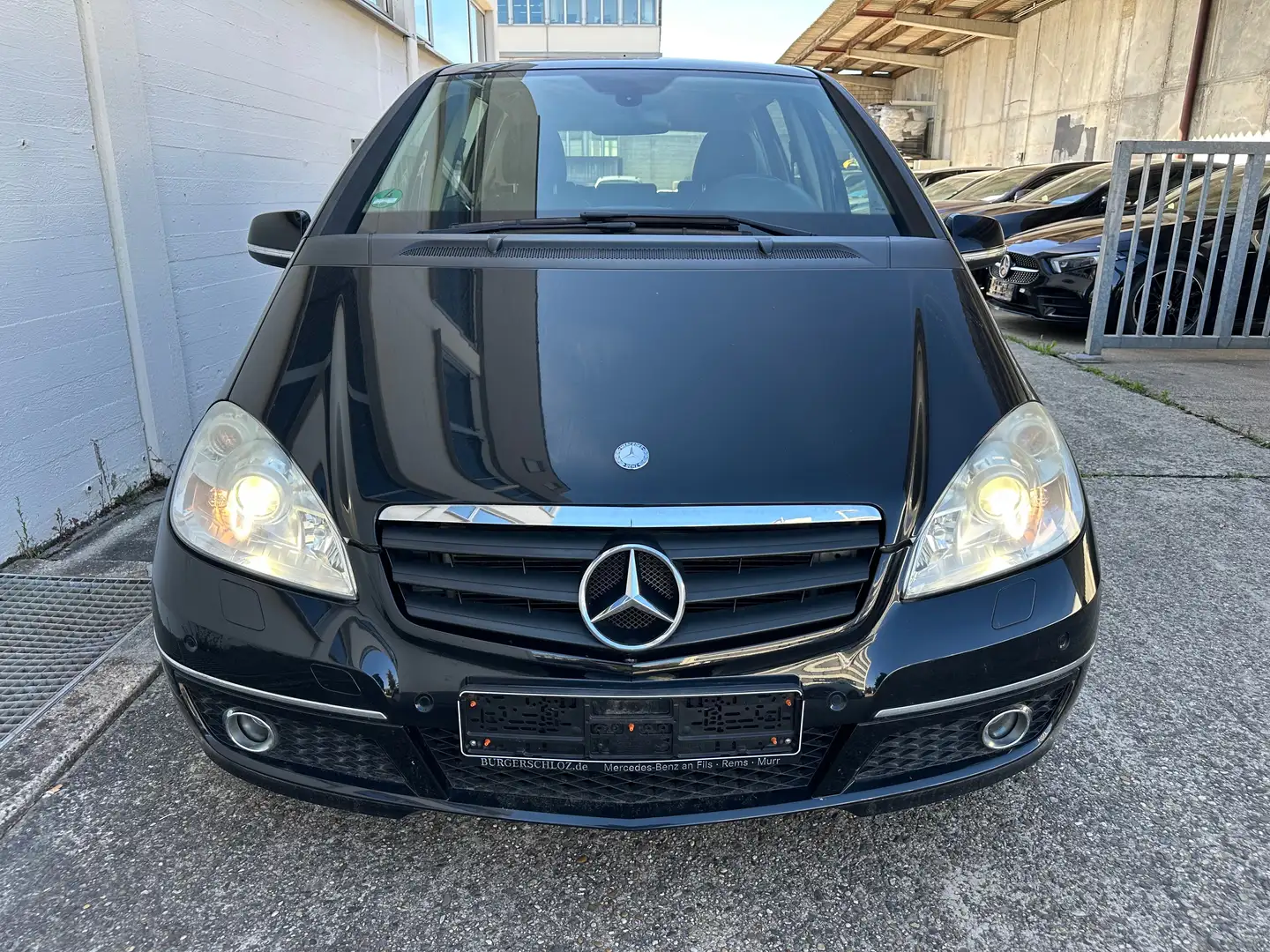 Mercedes-Benz A 180 Autotronic Schwarz - 1