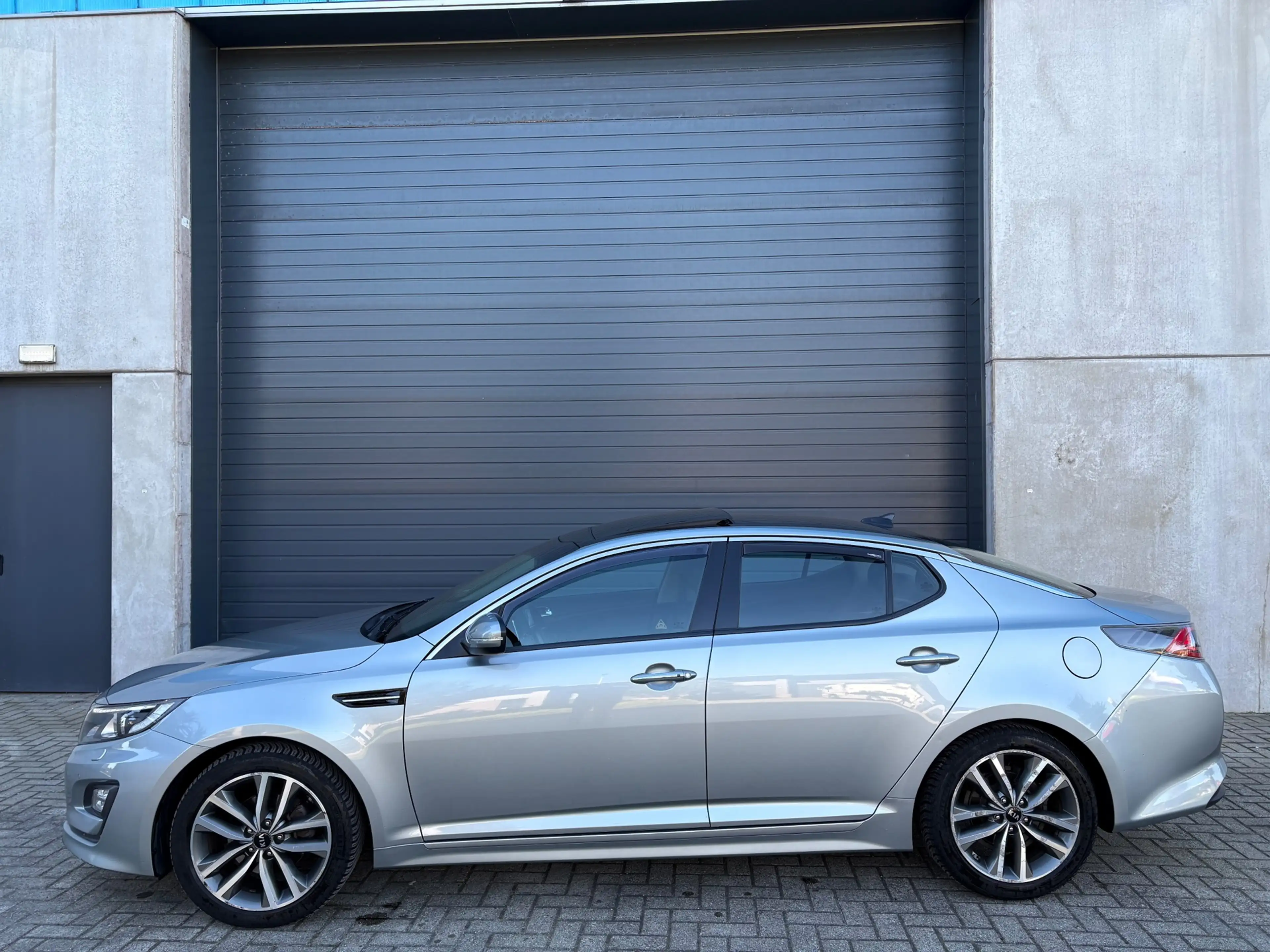 Kia Optima 2.0 CVVT Hybrid Executive Line AUT PANO LEDER — photo 7