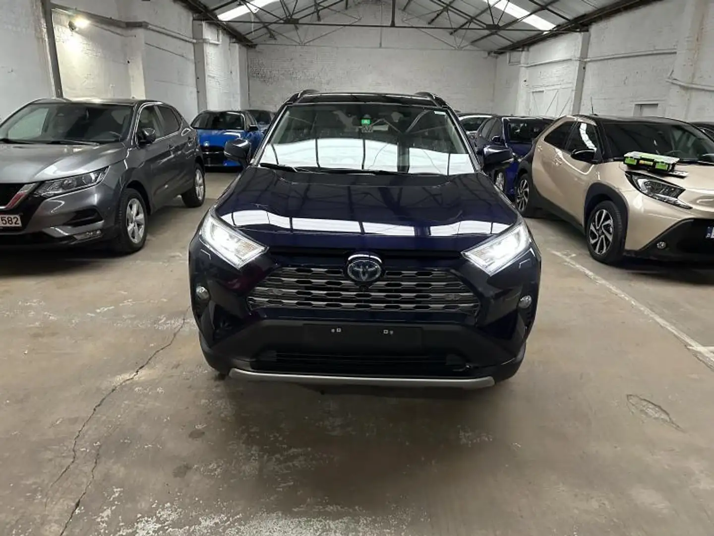Toyota RAV 4 Premium Plus Blauw - 2