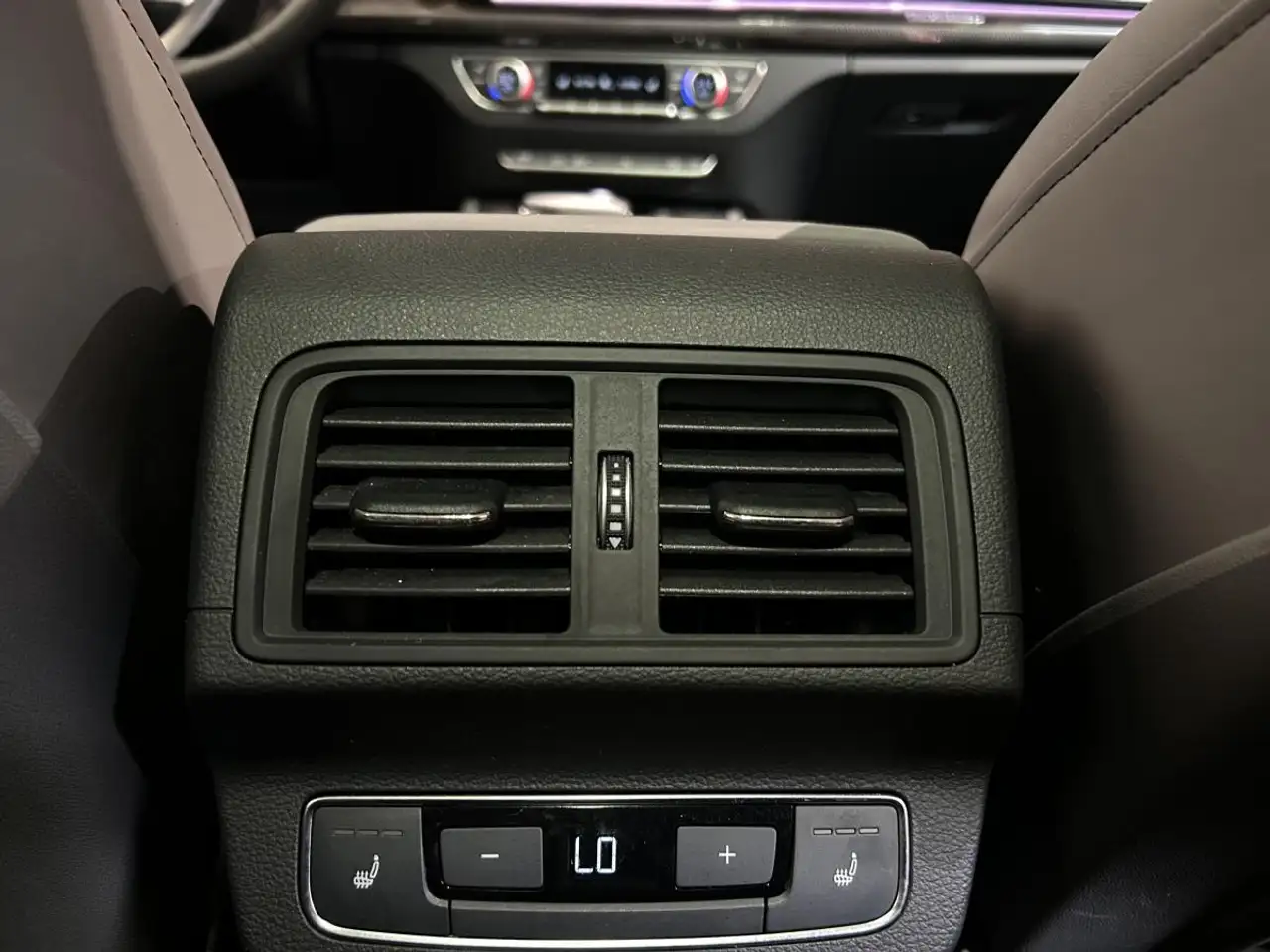 Audi SQ5 снимка Audi SQ5