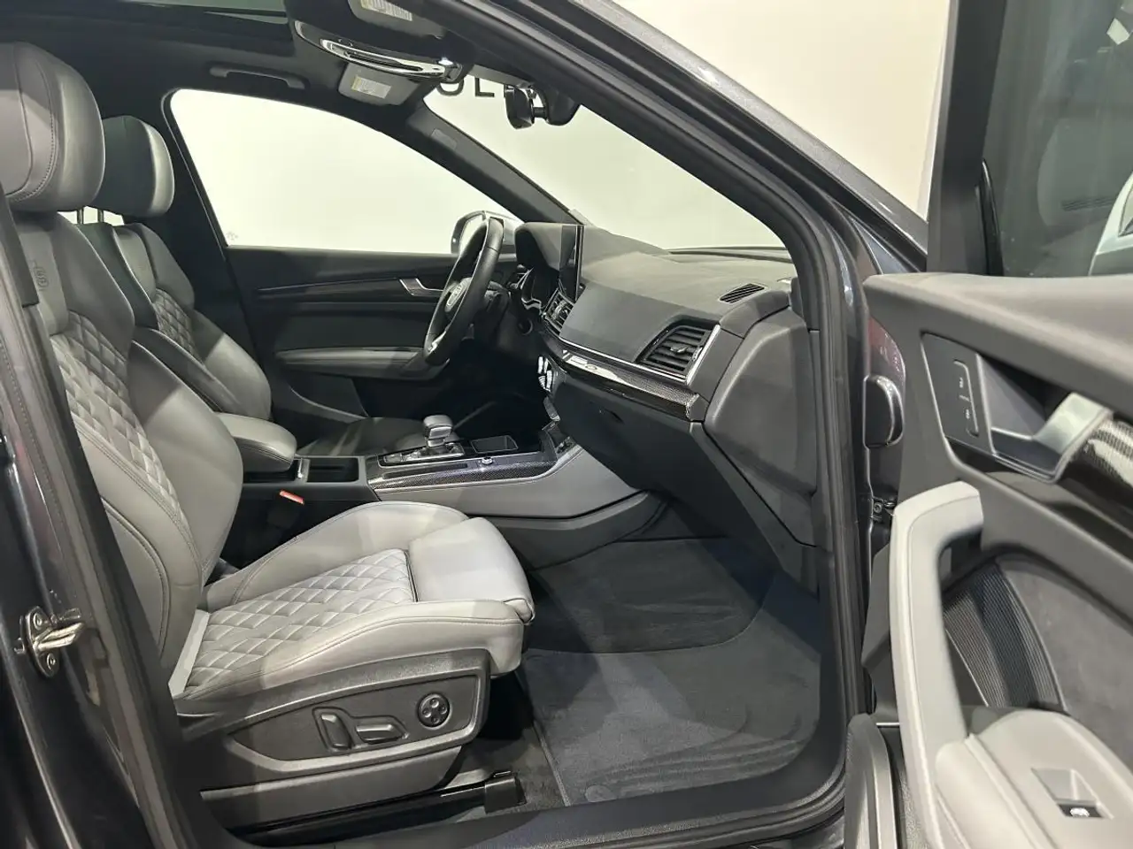 Audi SQ5 снимка Audi SQ5
