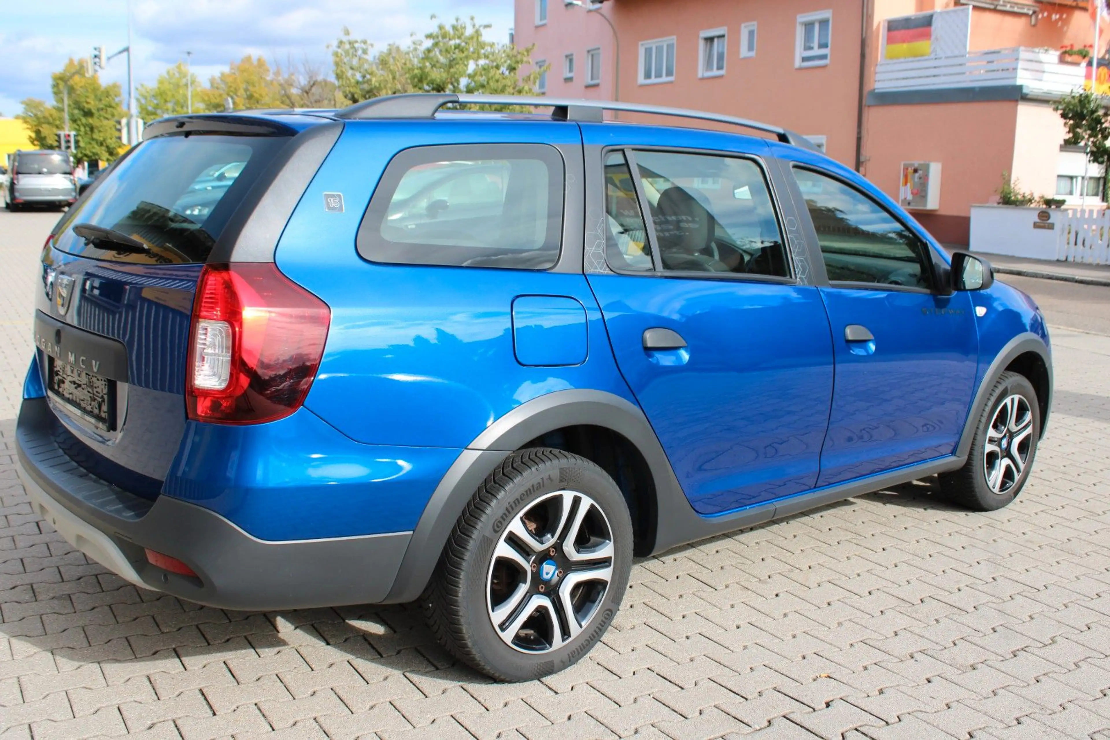 Dacia Logan MCV TCe 90 Stepway Webasto LPG Navi — photo 2