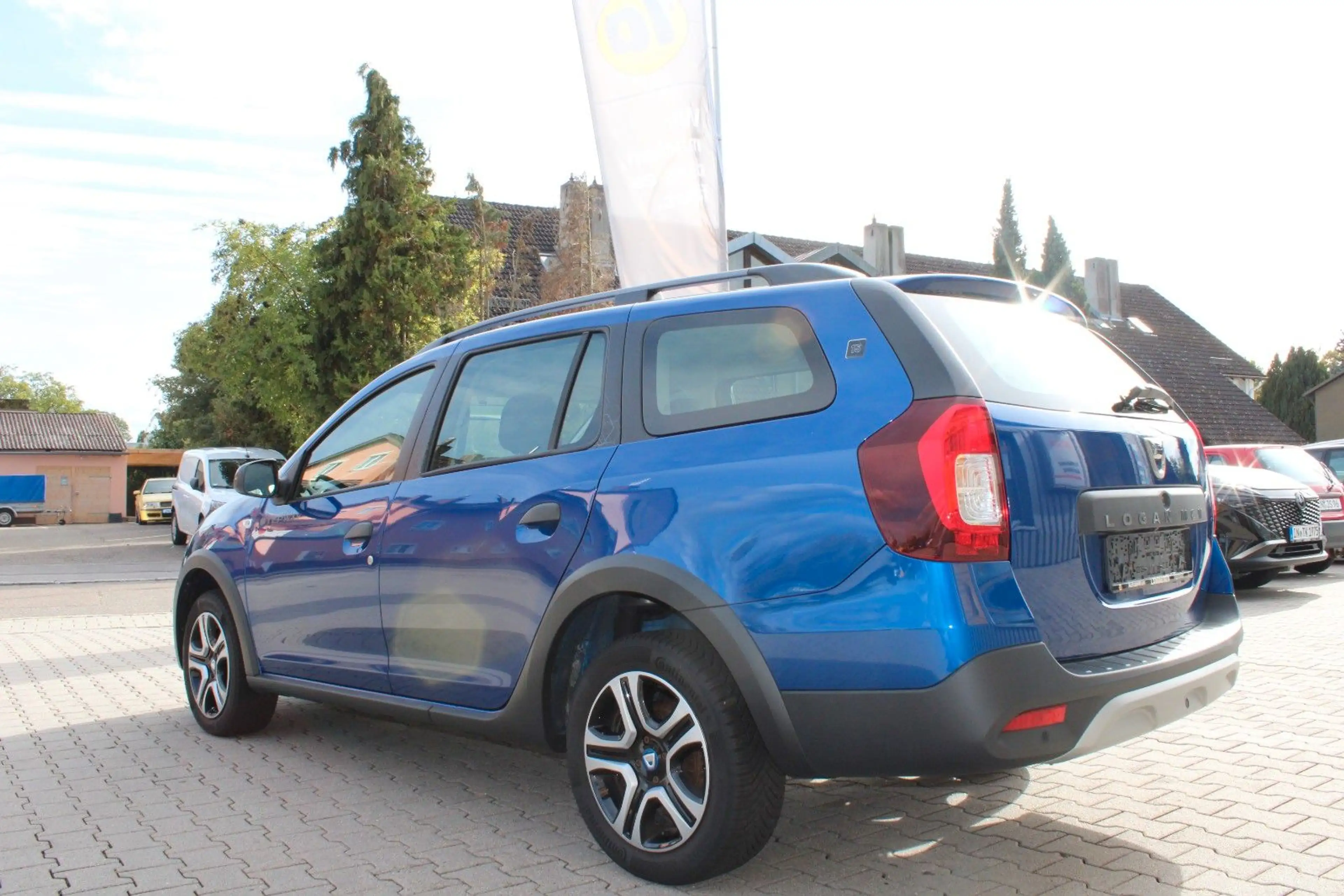 Dacia Logan MCV TCe 90 Stepway Webasto LPG Navi — photo 4