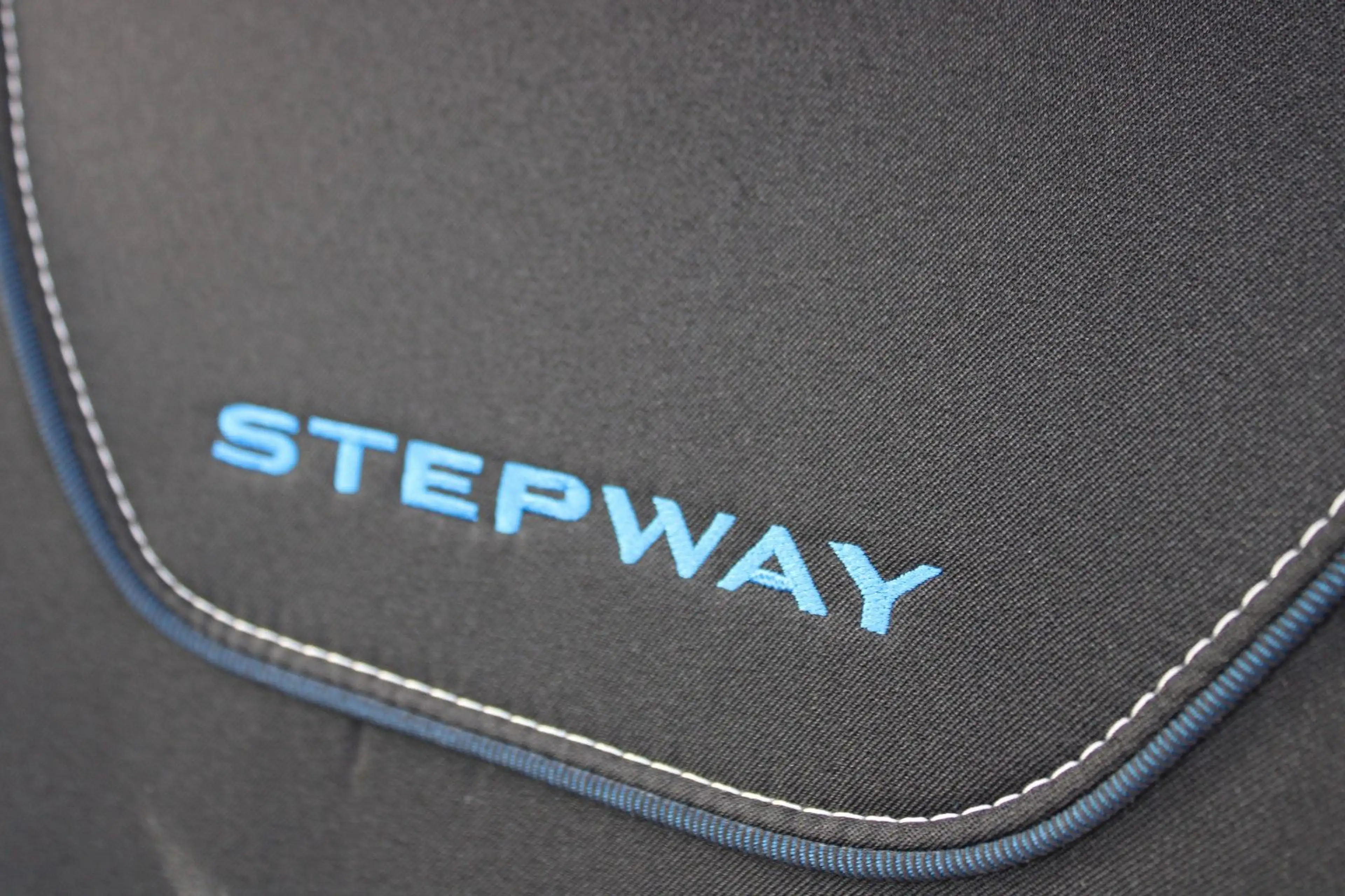 Dacia Logan MCV TCe 90 Stepway Webasto LPG Navi — photo 6