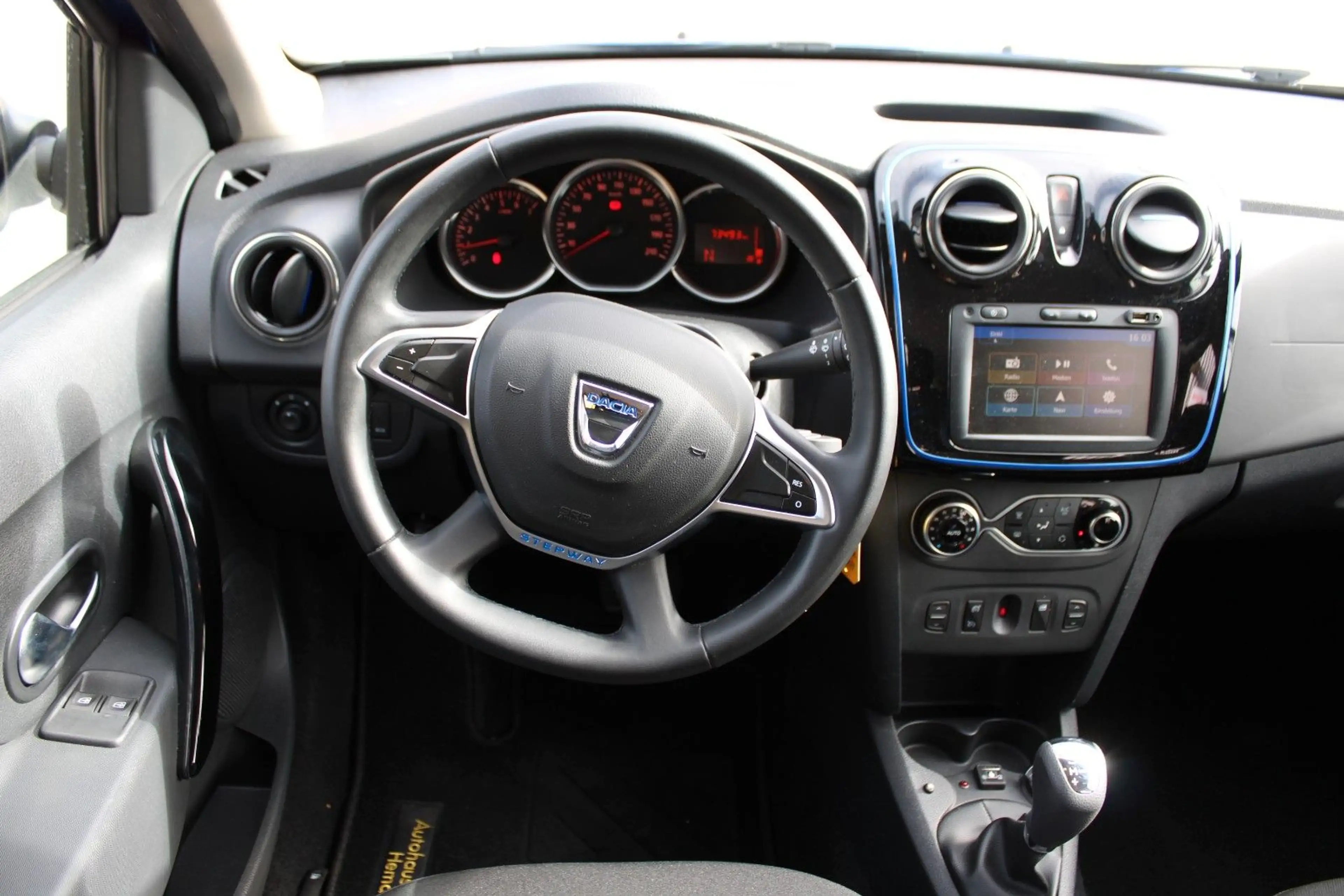 Dacia Logan MCV TCe 90 Stepway Webasto LPG Navi — photo 13
