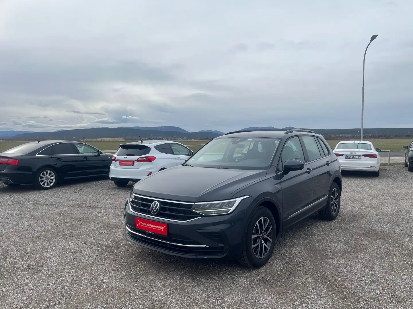 Volkswagen Tiguan Life - 1