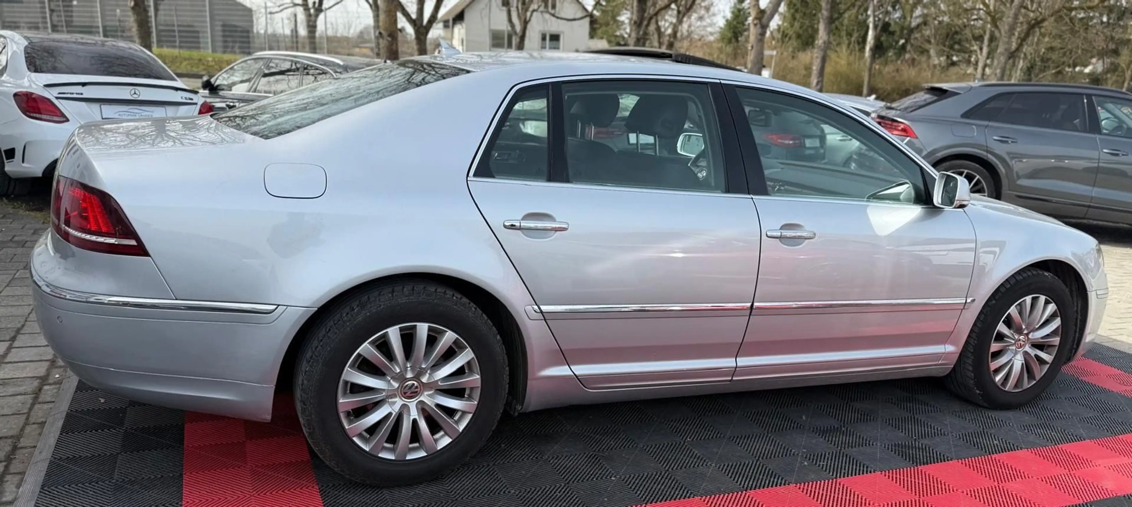 Volkswagen Phaeton *4Motion*PDC*SCHIEBEDACH* — photo 3