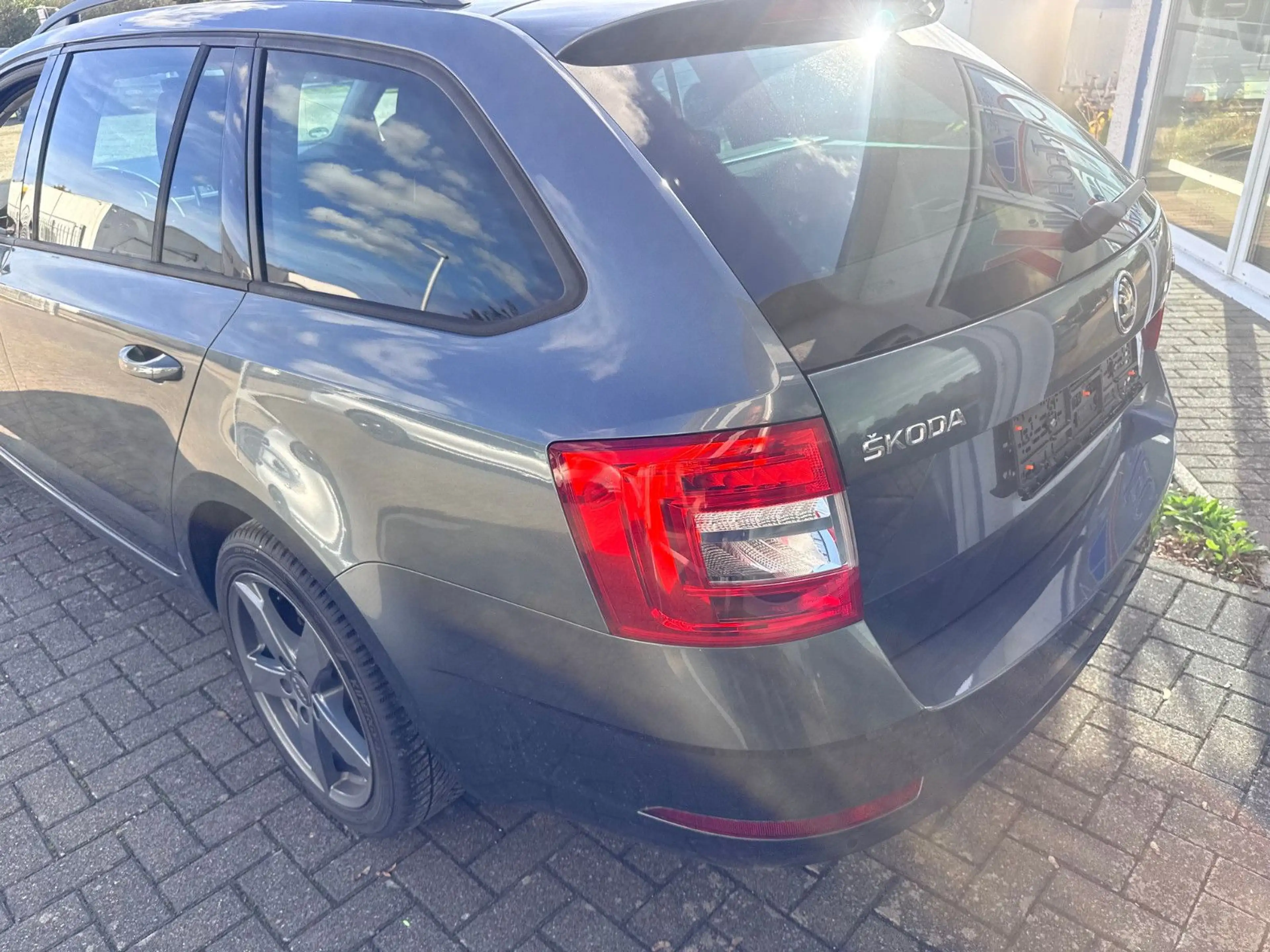 Skoda Octavia Combi Drive — photo 6