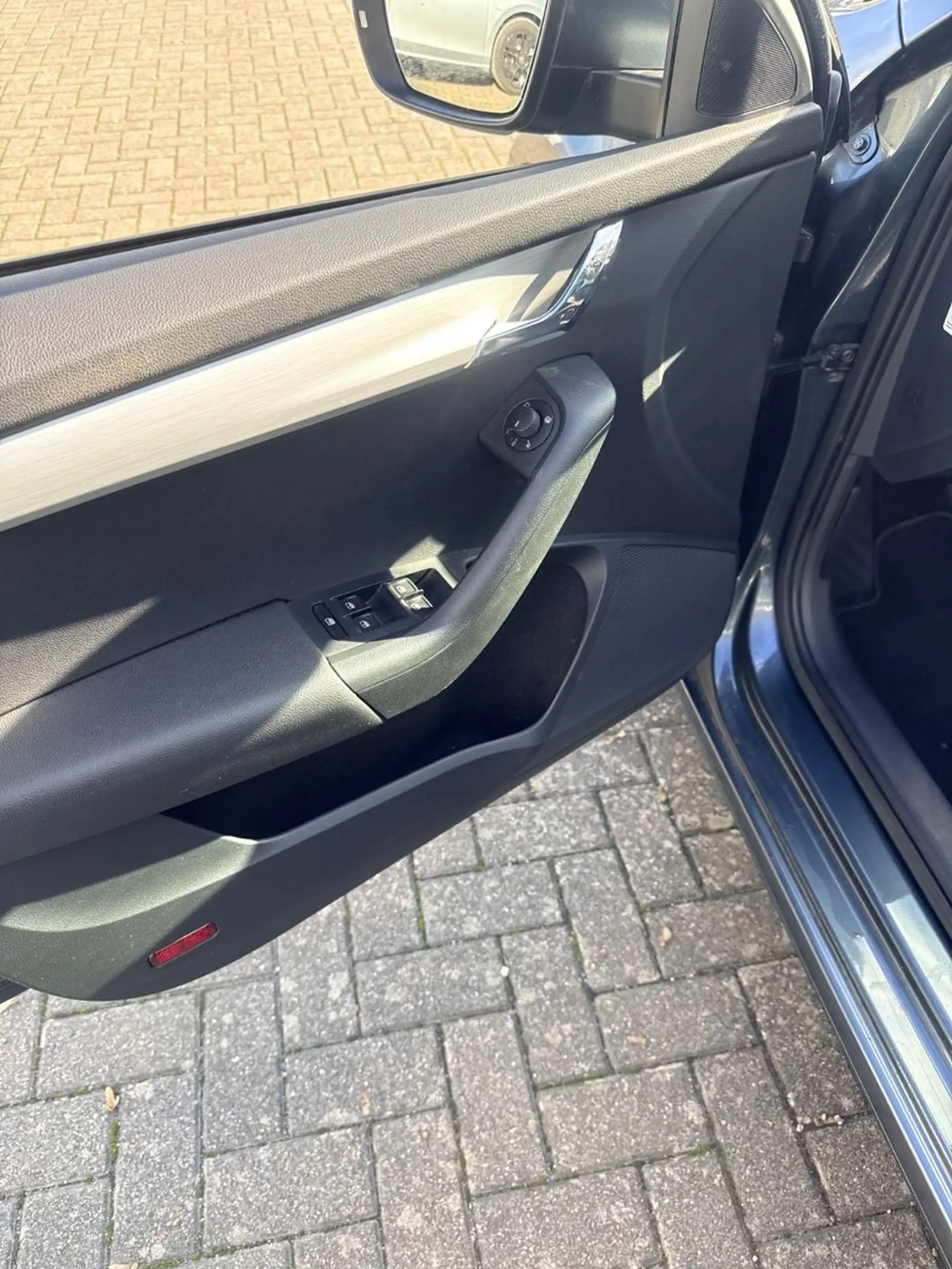 Skoda Octavia Combi Drive — photo 8
