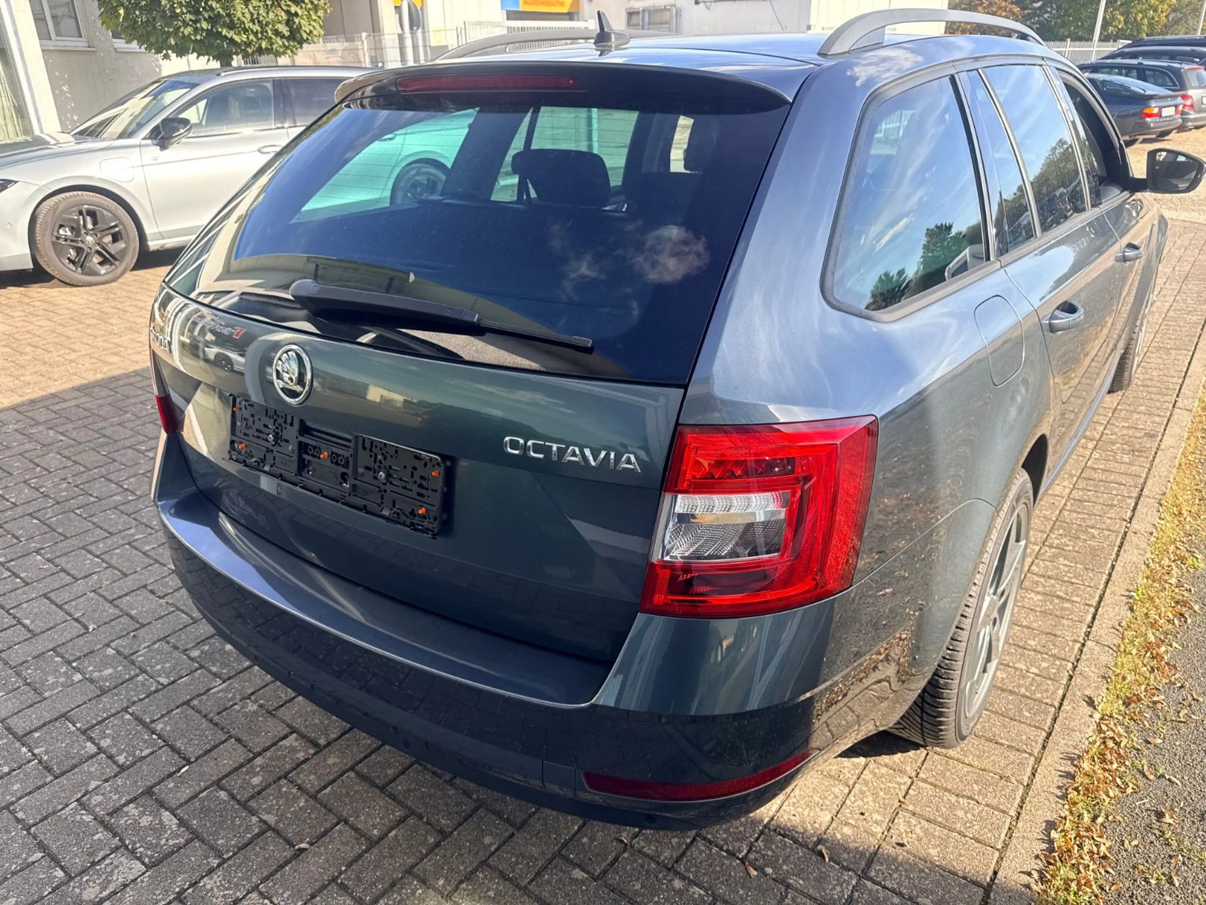 Skoda Octavia Combi Drive — photo 5