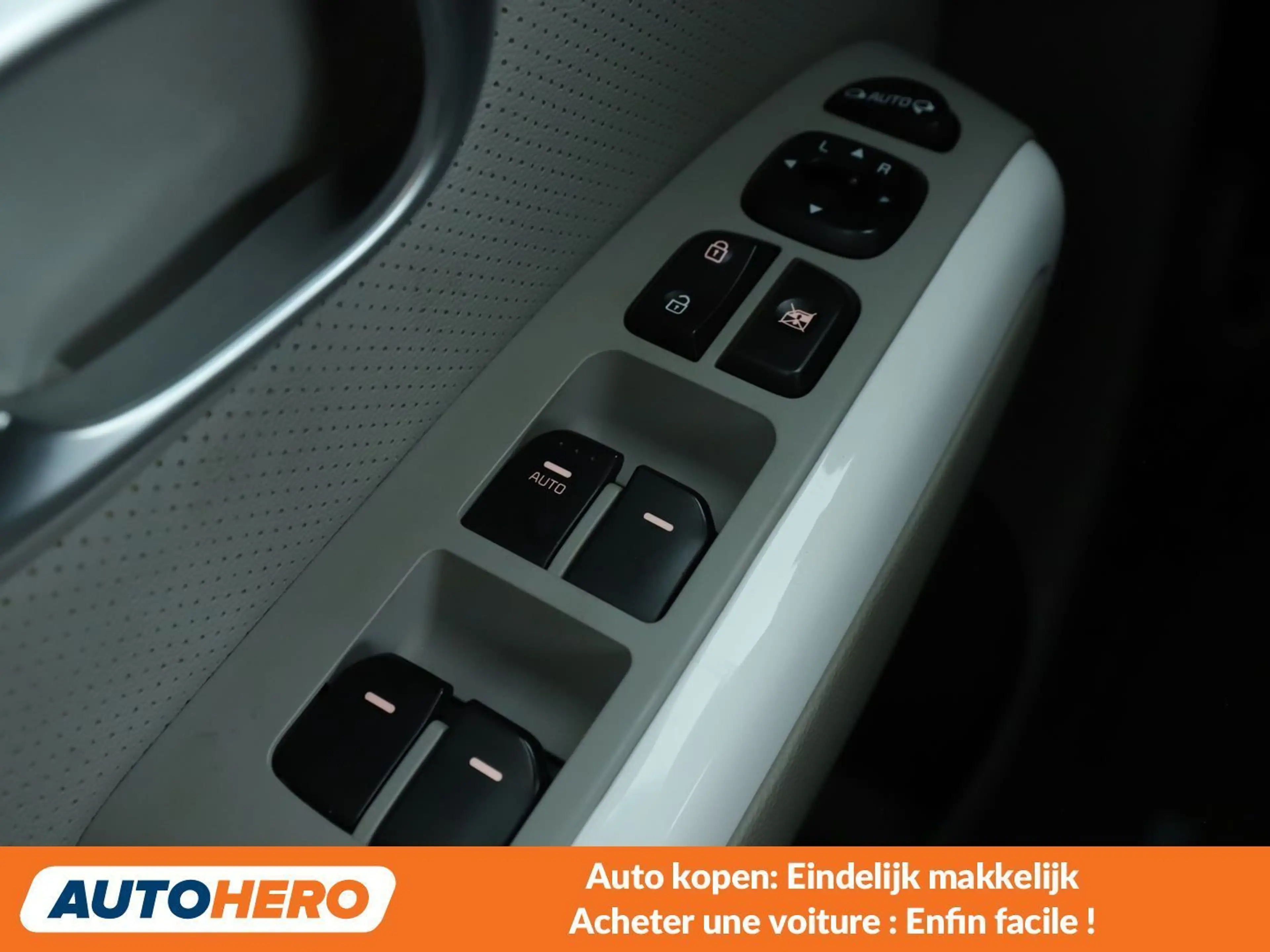 Kia Soul electric drive 81 kW EV — photo 12