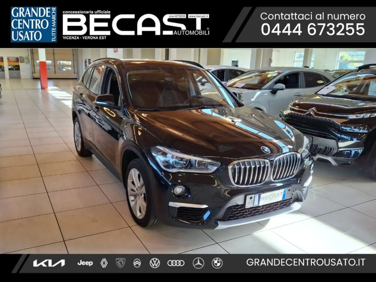 BMW X1 xDrive18d Business Noir - 1