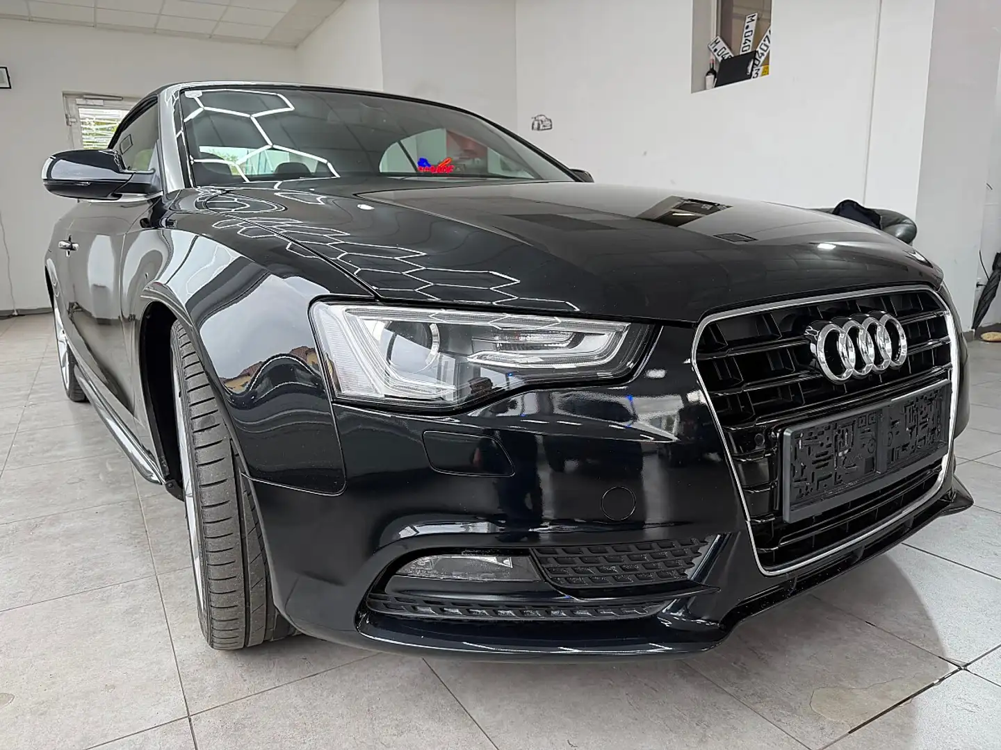 Audi A5 Cabrio 1,8 TFSI Aut. Schwarz - 1