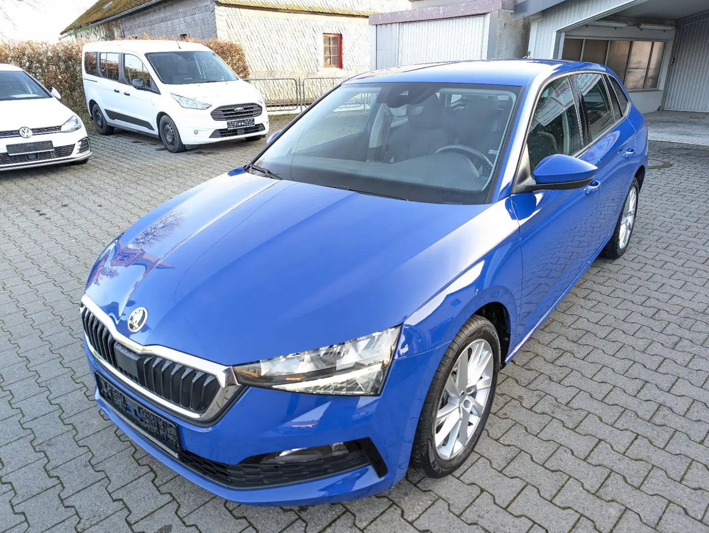 Skoda Scala Style 1.5 TSI DSG Blau - 1