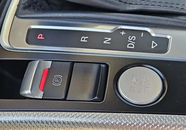 Audi A4 Allroad view 12