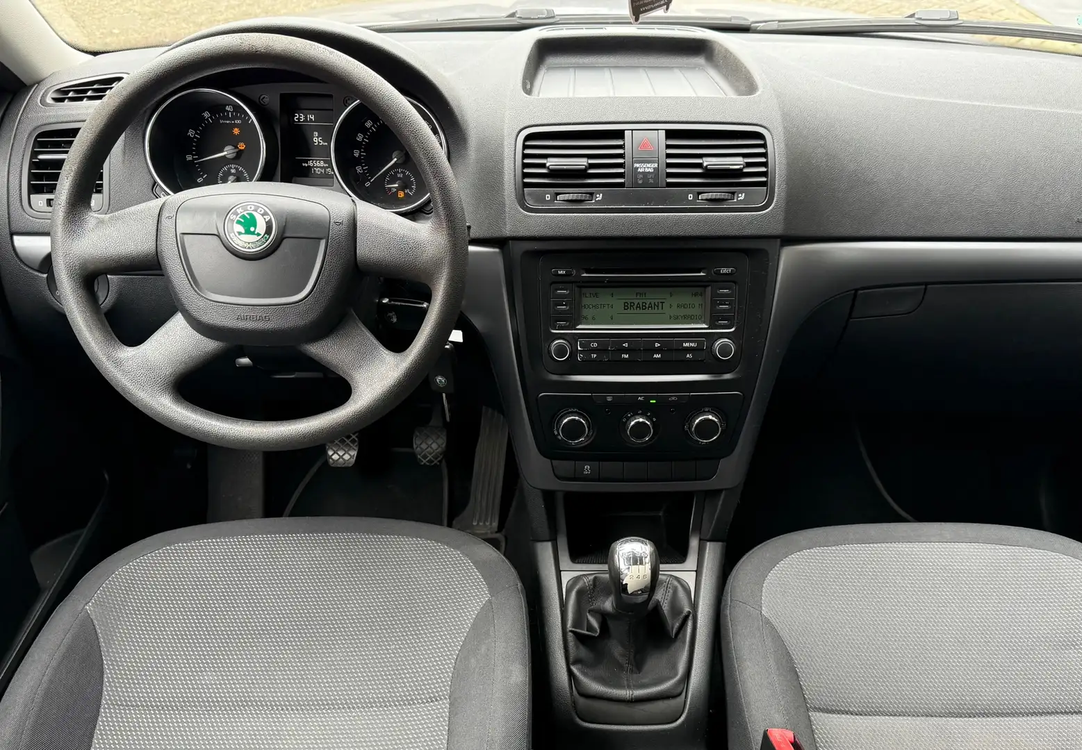 Skoda Yeti 1.2 TSI 105pk AIRCO | ELEKTR PACK | LMV | TREKHAAK Gris - 2