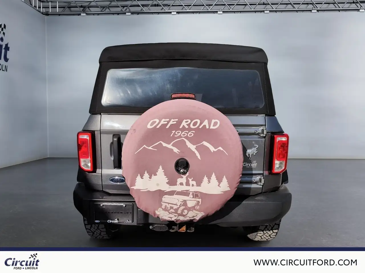 Ford Bronco снимка Ford Bronco