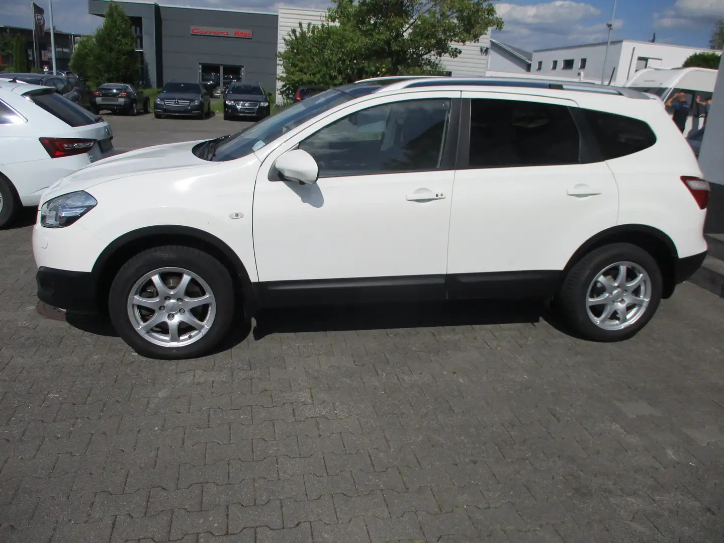 Nissan Qashqai 1.6 + 2  4x4 Xenon Navi Leder Pano Bose 7 Sitzer Blanco - 1