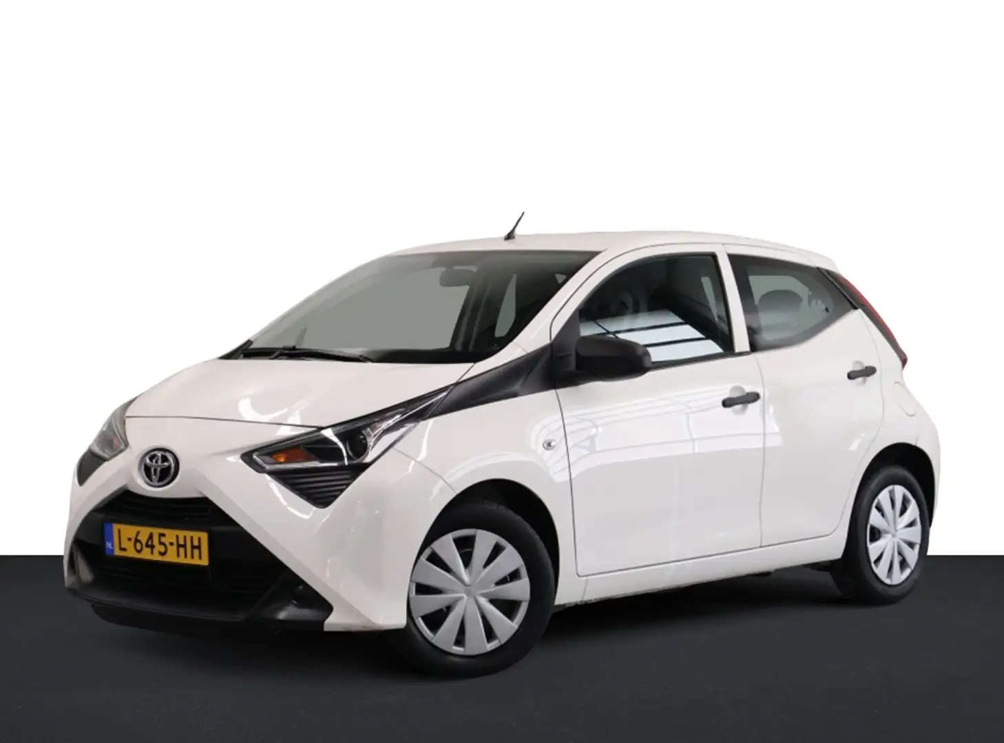 Toyota Aygo 1.0 VVT-i x-fun Wit - 1