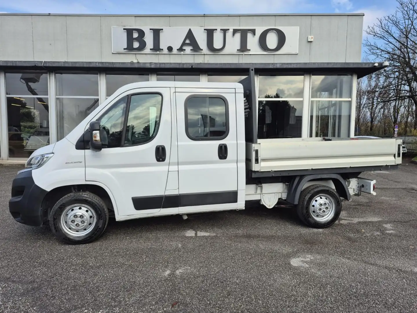 Fiat Ducato MJT PM Cassone 7 posti E6 Blanc - 1