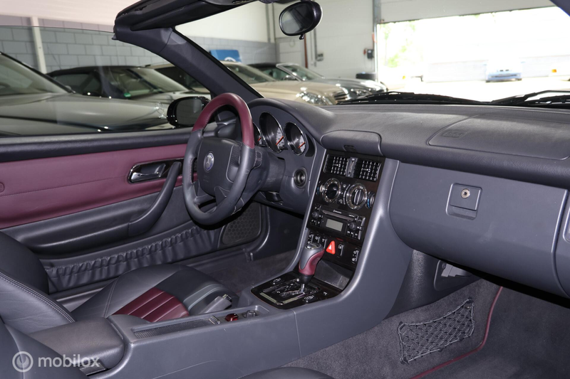 Mercedes-Benz SLK AMG 32 — photo 9
