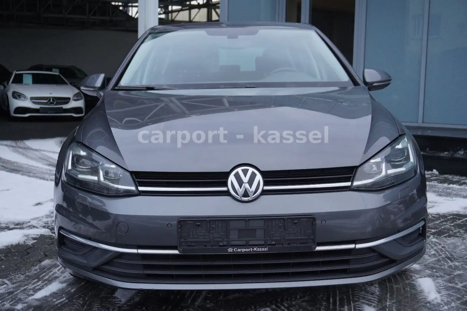 Volkswagen Golf VII Lim. Comfortline Automatik/Navi/LED Grau - 2