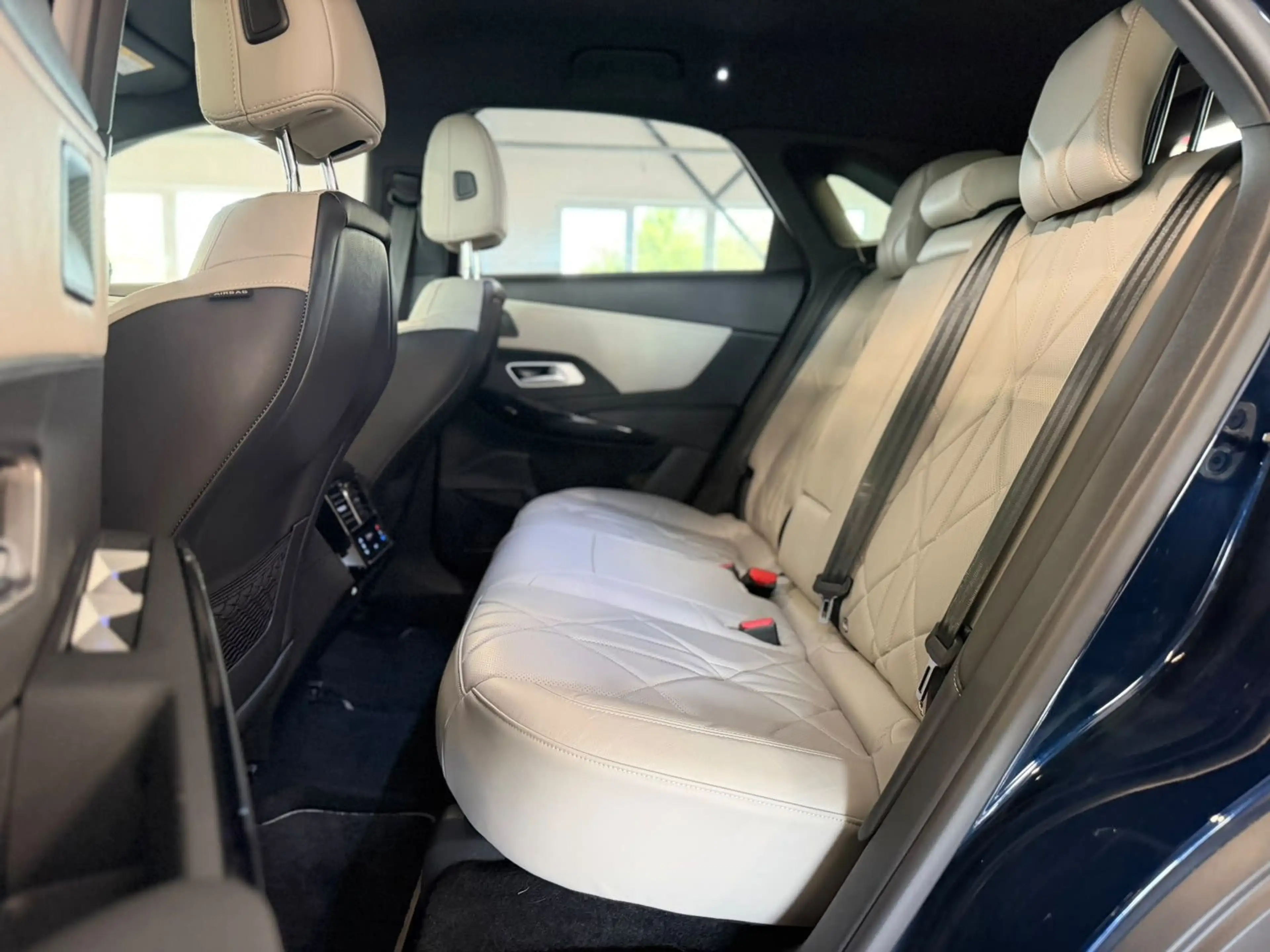 DS Automobiles DS 7 Crossback Esprit de Voyage LED+KAM+AHK+MEM — photo 12