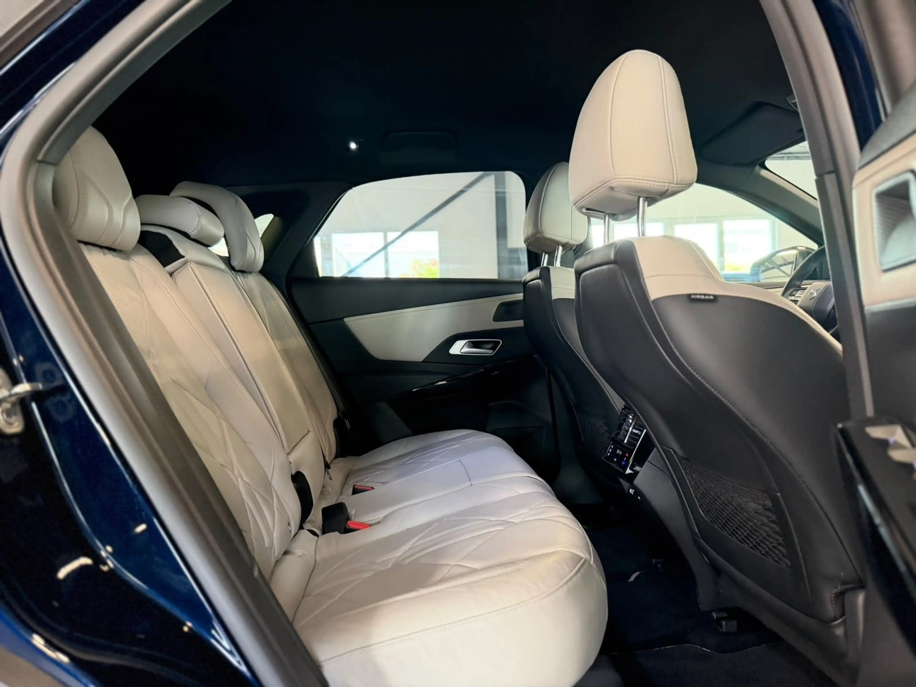 DS Automobiles DS 7 Crossback Esprit de Voyage LED+KAM+AHK+MEM — photo 15