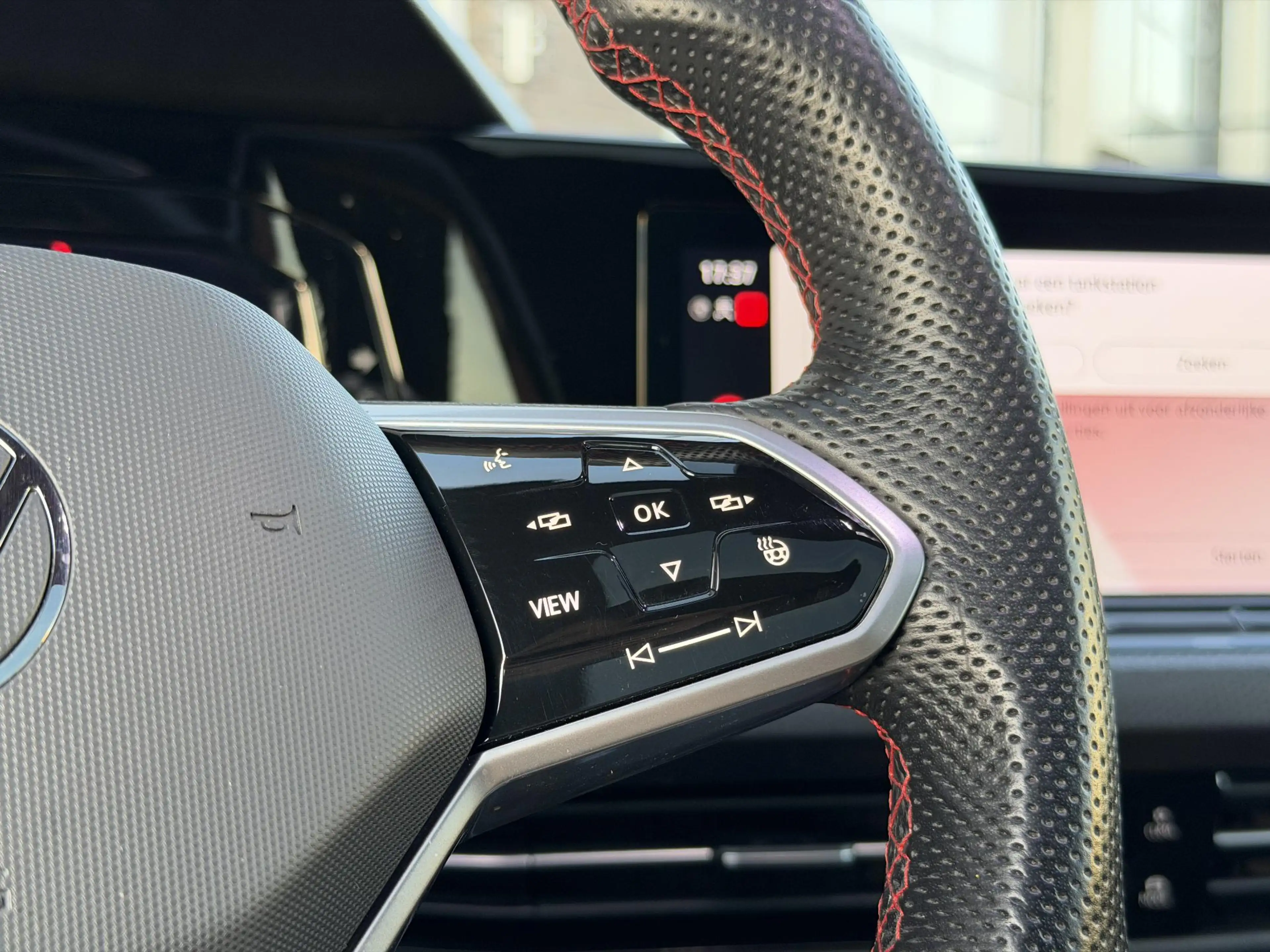 Volkswagen Golf GTI 2.0 TSI CLUBSPORT | Schuif-kanteldak | IQ | H/K | — photo 25