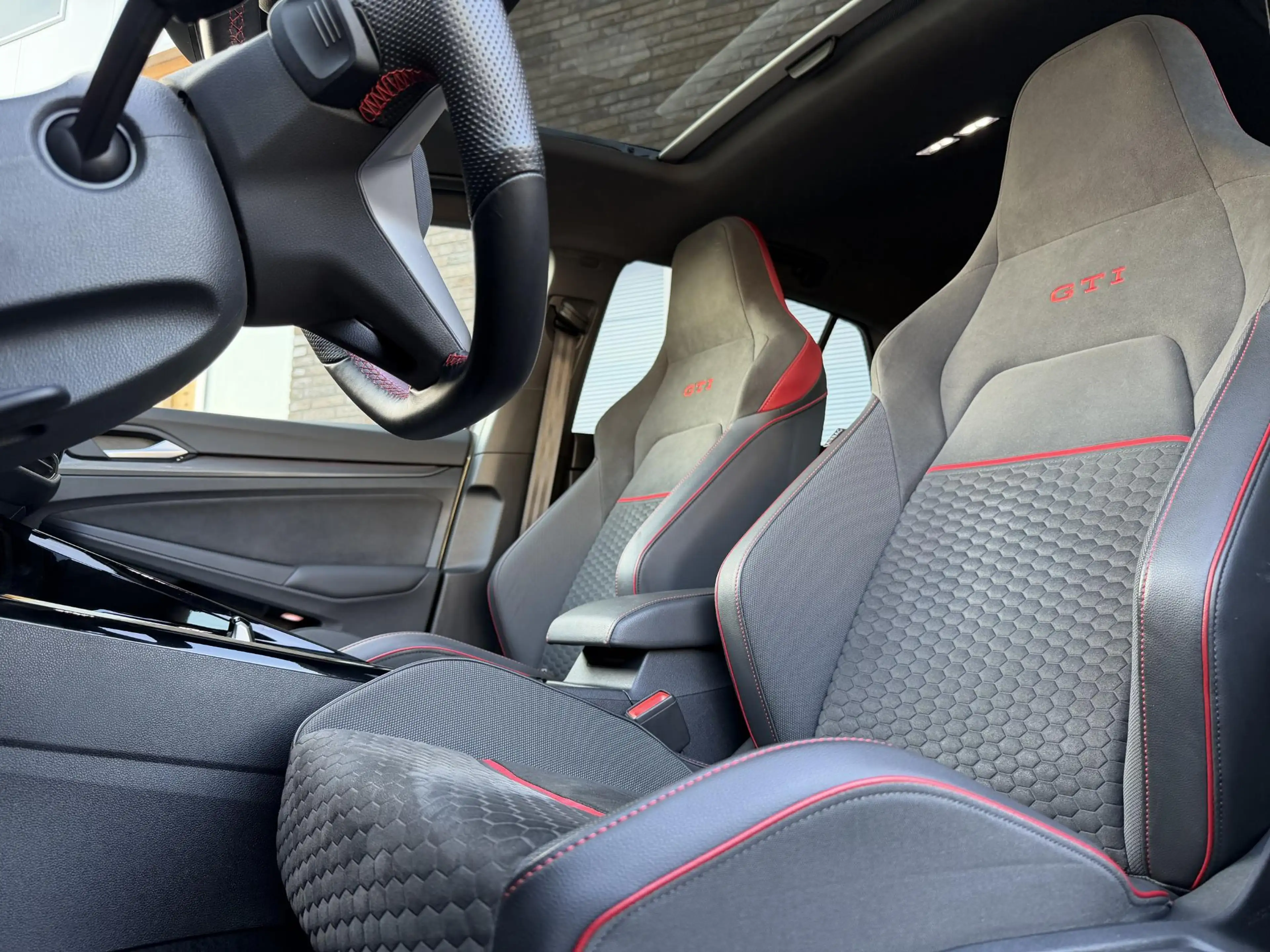 Volkswagen Golf GTI 2.0 TSI CLUBSPORT | Schuif-kanteldak | IQ | H/K | — photo 10