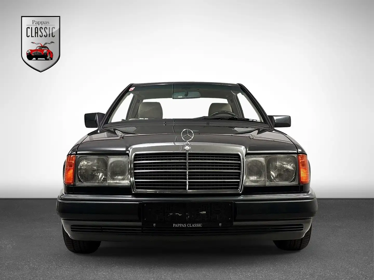Mercedes-Benz CE 200 Schwarz - 2
