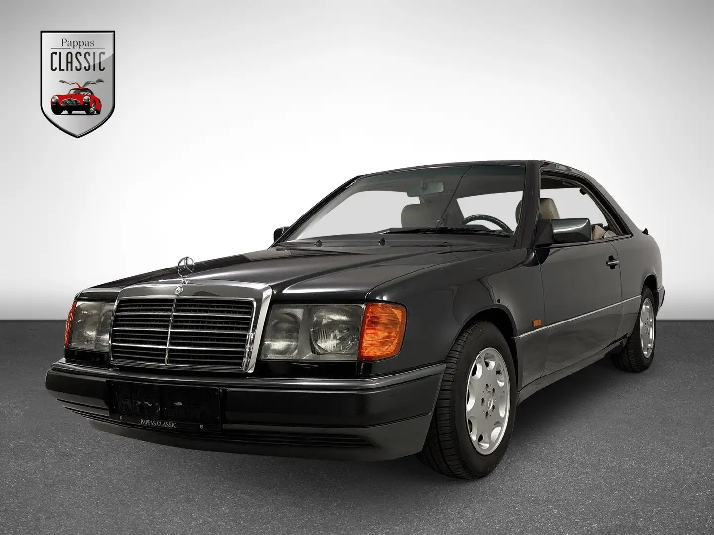 Mercedes-Benz CE 200 Schwarz - 1