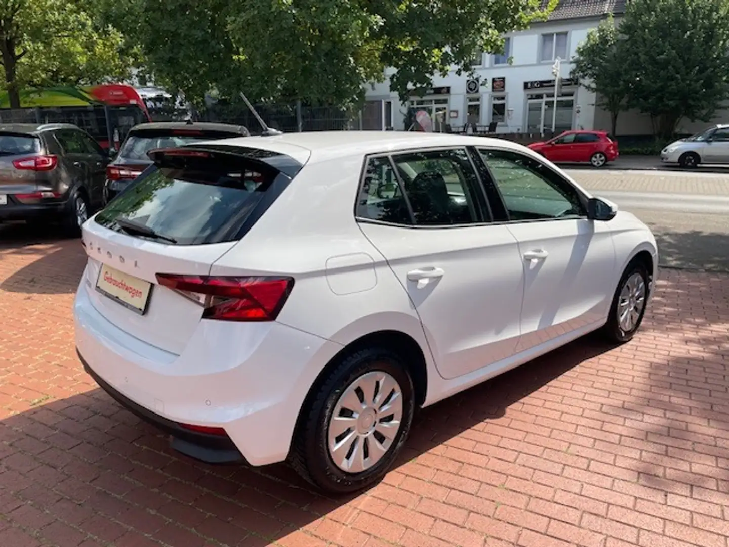 Skoda Fabia Active 1.0 MPI*Sitzheiz.*PDC*Spur*LED*DAB* Weiß - 2