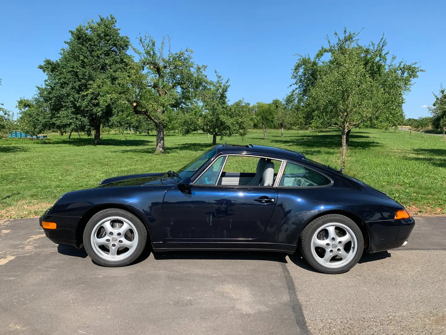 Porsche 993 911 Carrera Blau - 1