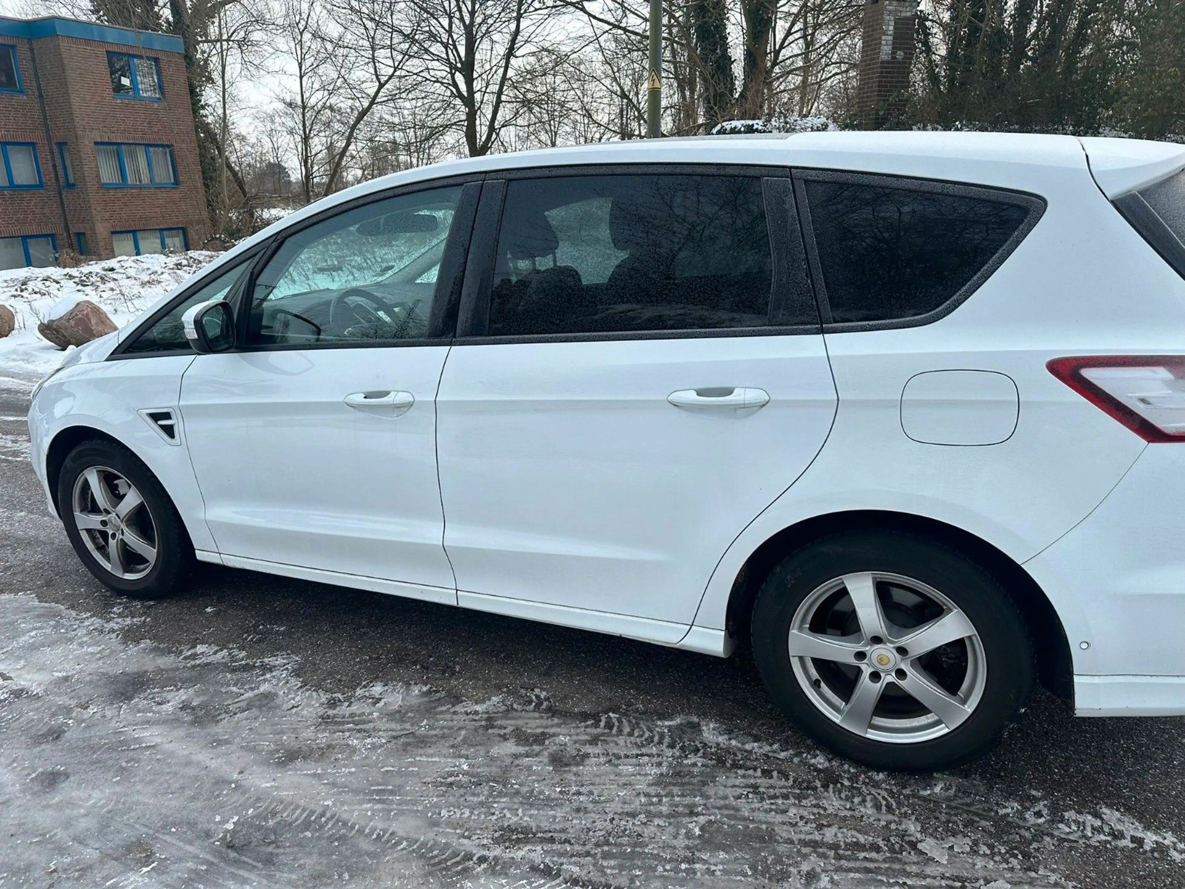 Ford S-Max S-MAX Business*AUT*8GANG*NAV*KAMR*LED* — photo 8