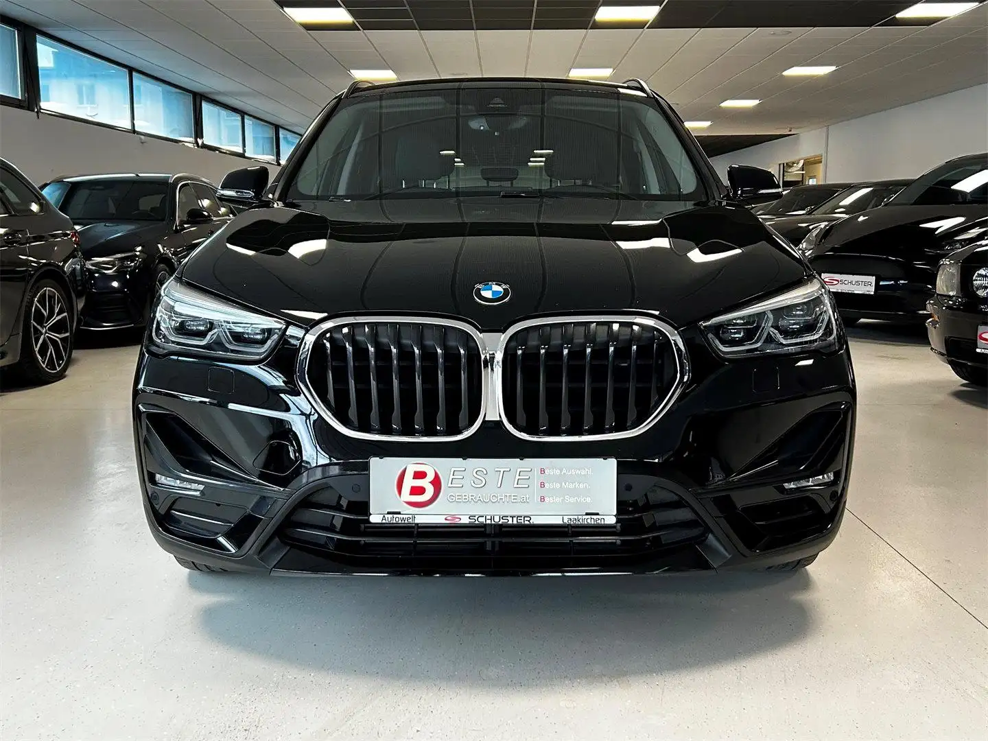 BMW X1 xDrive25e *Head Up + AHK + 18Alu Schwarz - 2