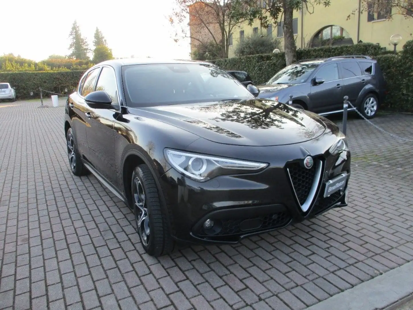 Alfa Romeo Stelvio 2.2 Turbodiesel 210Cv AT8 Q4 Executive Schwarz - 2