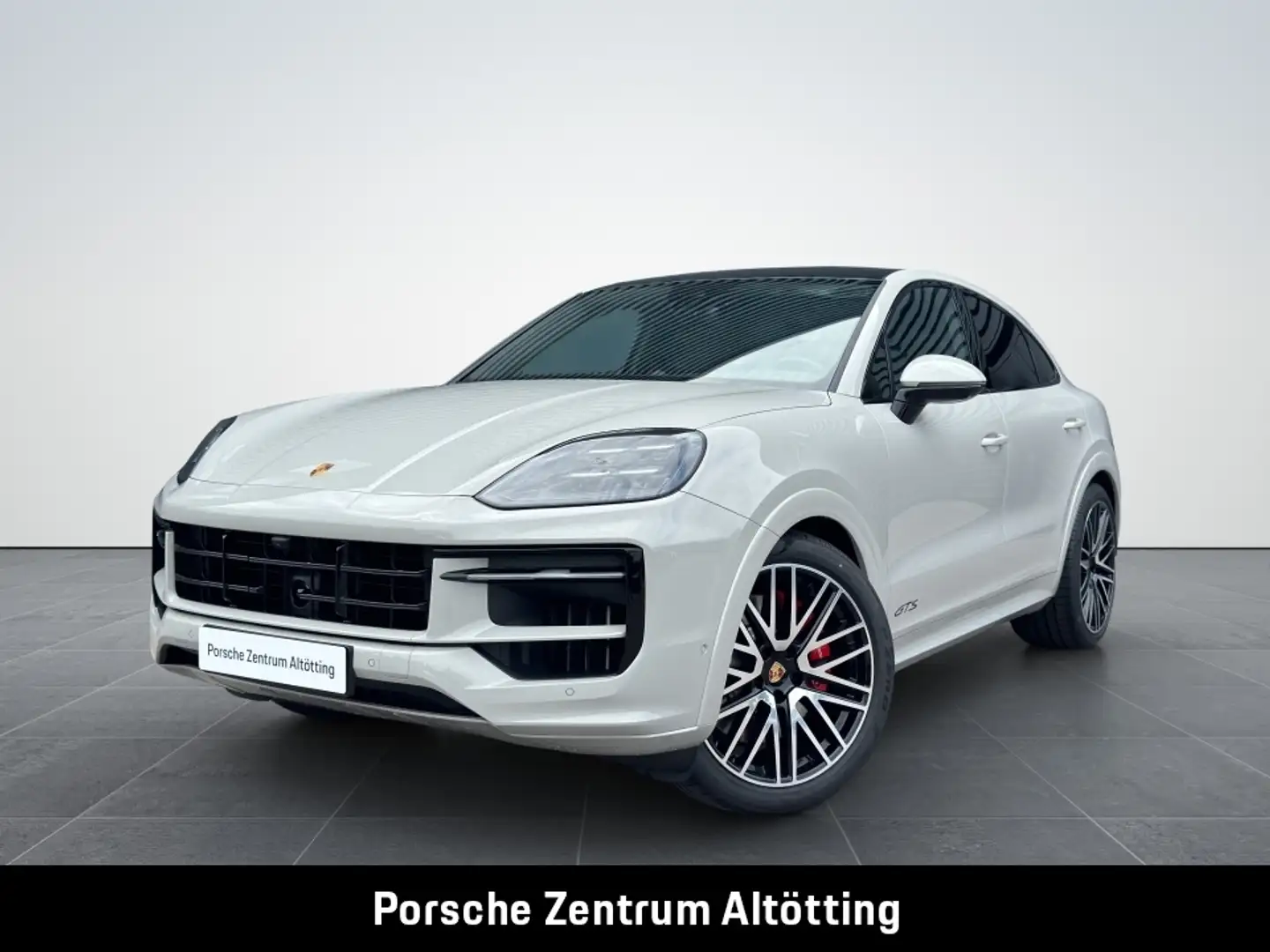 Porsche Cayenne GTS Coupe | PDCC | Hinterachslenkung | Grijs - 1