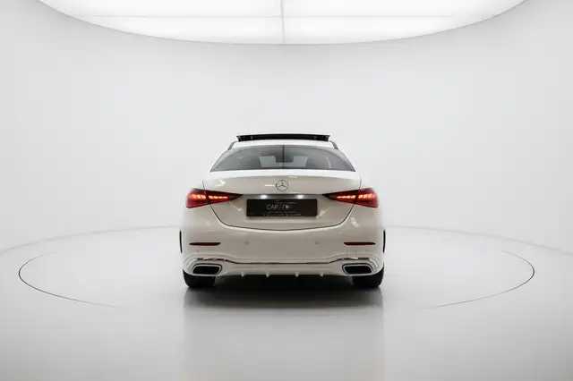 Mercedes-Benz C Class view 7