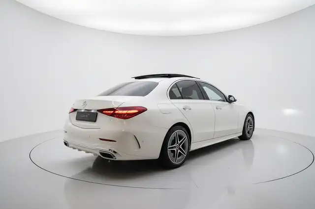 Mercedes-Benz C Class view 6