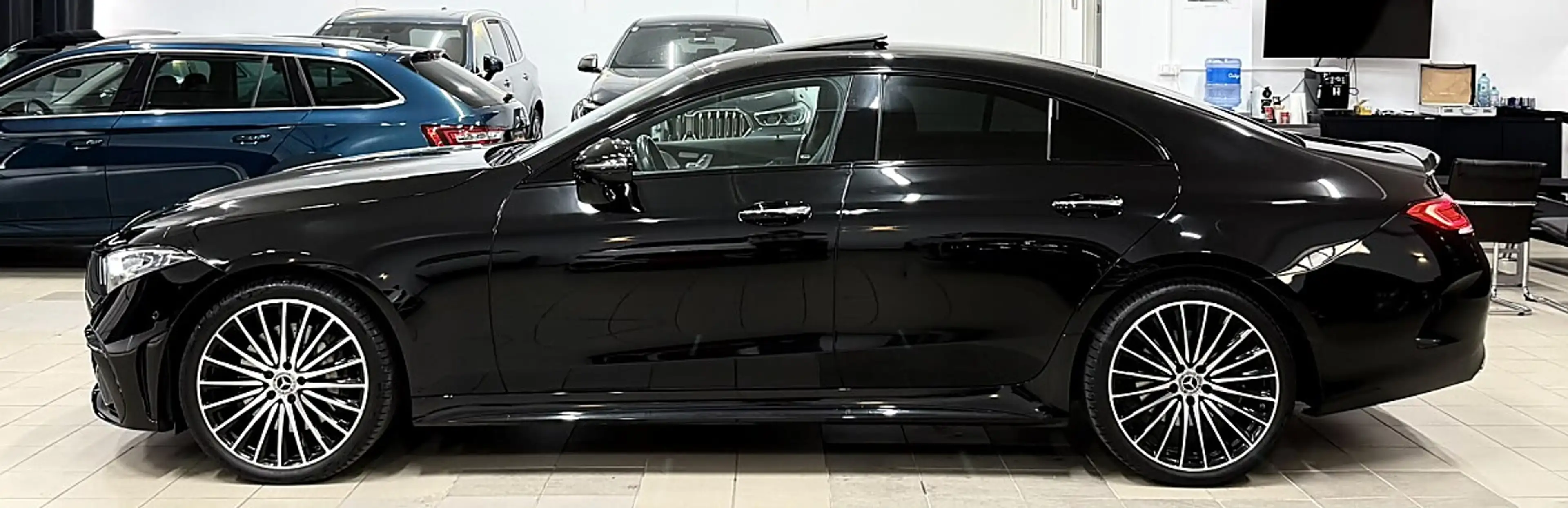 Mercedes-Benz CLS 400 d AMG Line 4Matic *Mega Ausstattung * — photo 8
