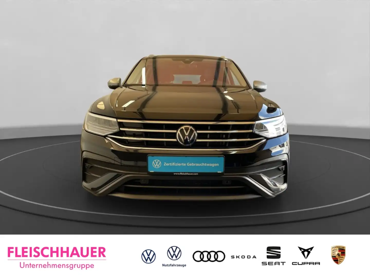Volkswagen Tiguan Allspace 2.0 TDI Life LED AHK HUD Pano App-Connect Noir - 2
