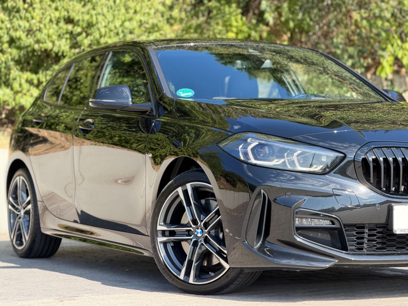 BMW 120 i M Sport/LED/VIRTUAL/ARPLAY/SPUR/LED/1HAND — photo 4